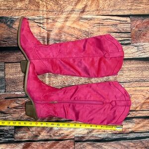 Women's Pink Suede Boots
